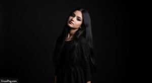 Black background girl wallpaper image 2