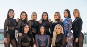 Fashion nova models transparent image 3