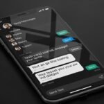 Texting app with black background image 4
