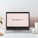Theeverygirl com tech background image 3