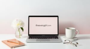 Theeverygirl com tech background image 3