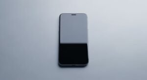 Iphone minimalist background image 11